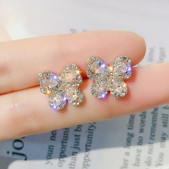 *NEW 18K Yellow Gold Diamond Butterfly Earrings B - Picture 3 of 11